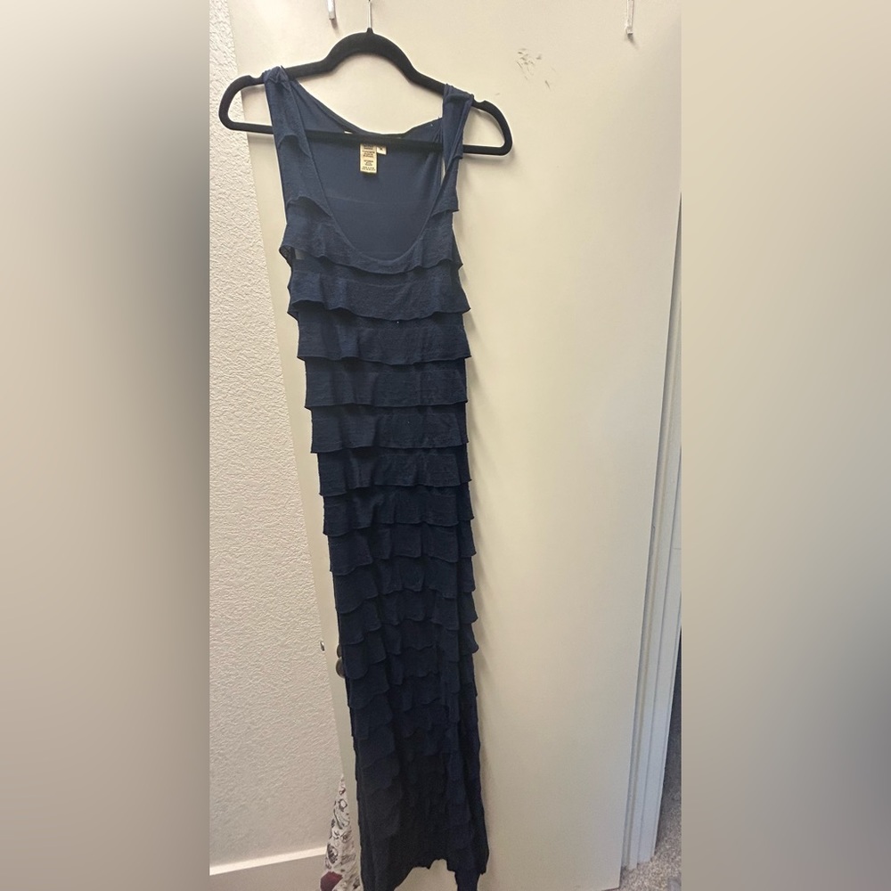 Maxi max studio navy dress.